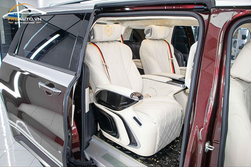 Độ ghế Limousine xe Kia Carnival CRYSTAL 2.0 