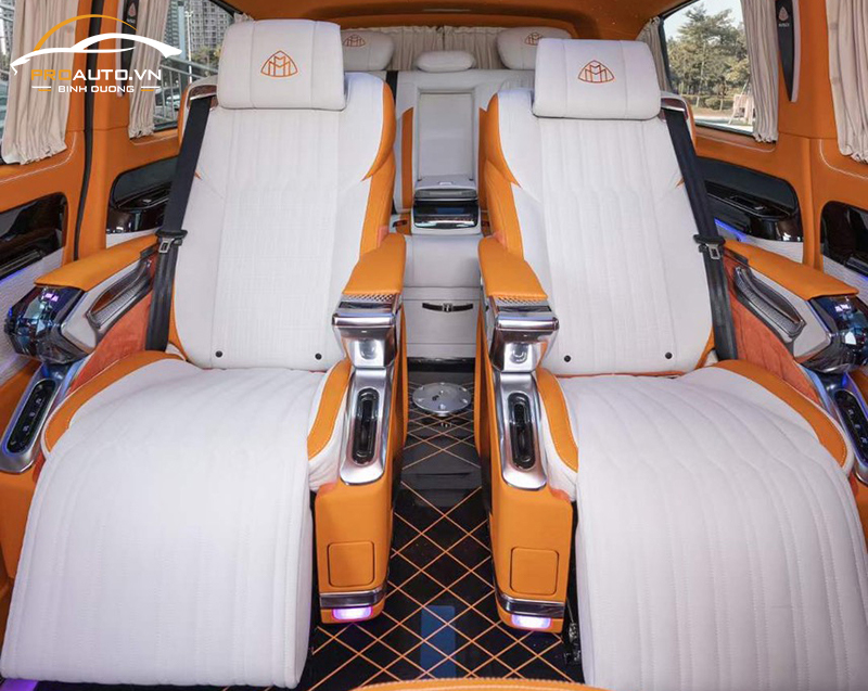 Độ ghế Limousine Hongyi: Ghế limousine điều khiển giọng nói thông minh