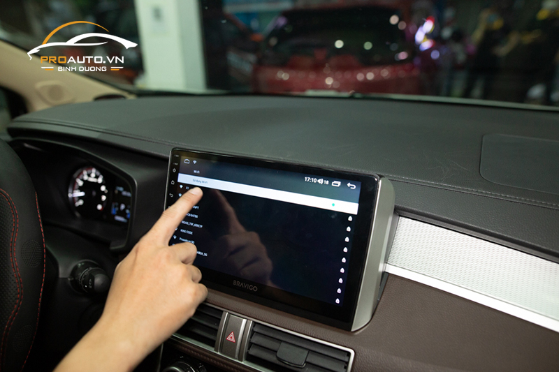 Thi công lắp màn hình android cho xe ô tô Bravigo chính hãng tại PROAUTO.VN Bình Dương