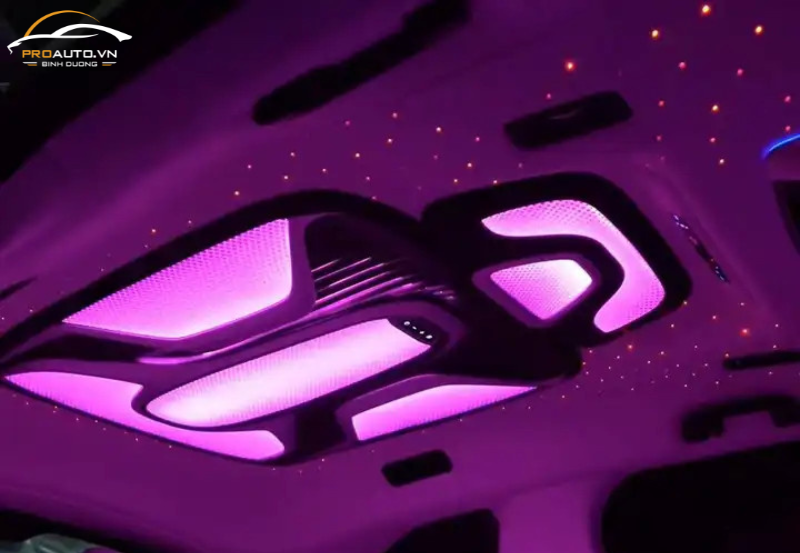 Độ đèn trần spaceship cho xe Kia Carnival tại Bình Dương