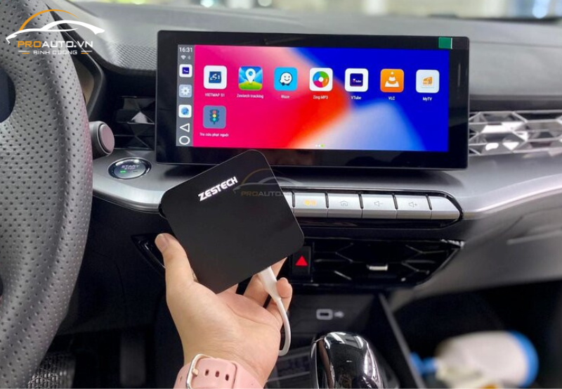 Lắp Android box cho xe Hyundai Custin